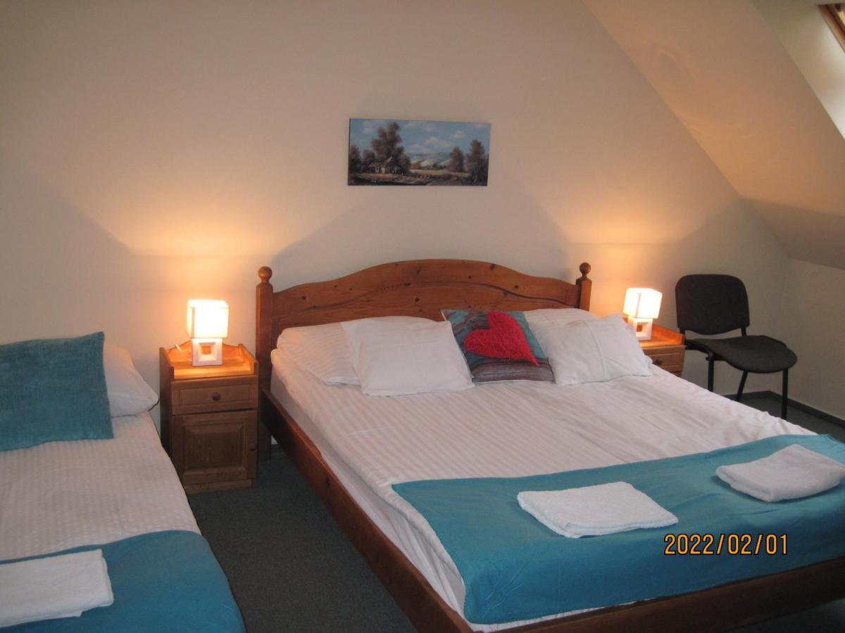Benyei Fogado Panzio Es Etterem Bed and Breakfast Erdőbénye Exteriör bild