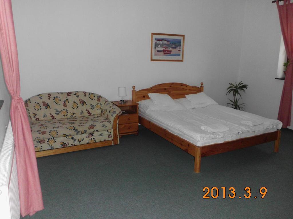 Benyei Fogado Panzio Es Etterem Bed and Breakfast Erdőbénye Exteriör bild